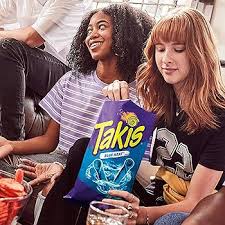 Takis Blue Heat 18 × 100 g multipack – rolled corn tortilla chips with bold chilli and lime flavour.