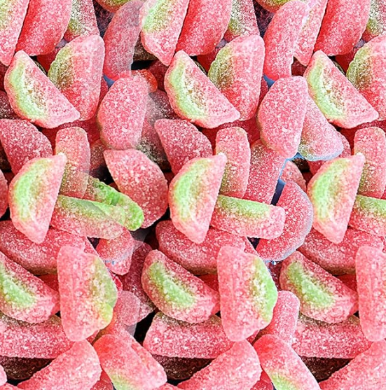 Sour Patch Kids Watermelon Bags (226g), featuring sour-coated watermelon-flavored gummies with a sweet center.