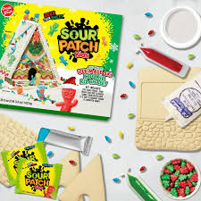 Create-A-Treat Sour Patch Kids Ultimate Ski Chalet Cookie Kit 35.3oz showing the box and contents