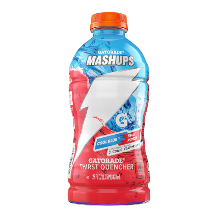 Front view of Gatorade Thirst Quencher Mashups Cool Blue Fruit Punch 28oz (828ml) bottle with Canadian label