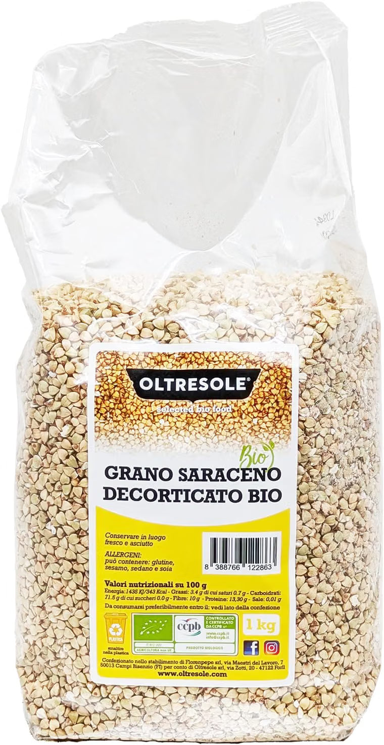 Oltresole Organic Decorticated Buckwheat 1kg pack with hulled buckwheat grains.