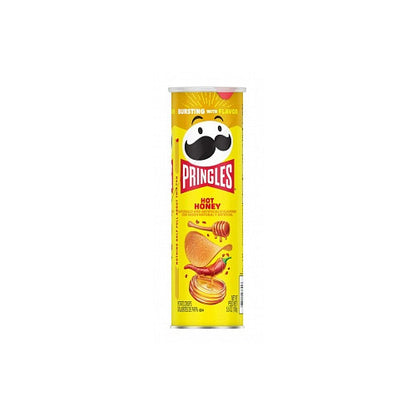 Pringles Hot Honey 158 g – stackable potato crisps with sweet honey and a hint of spice in a resealable can.